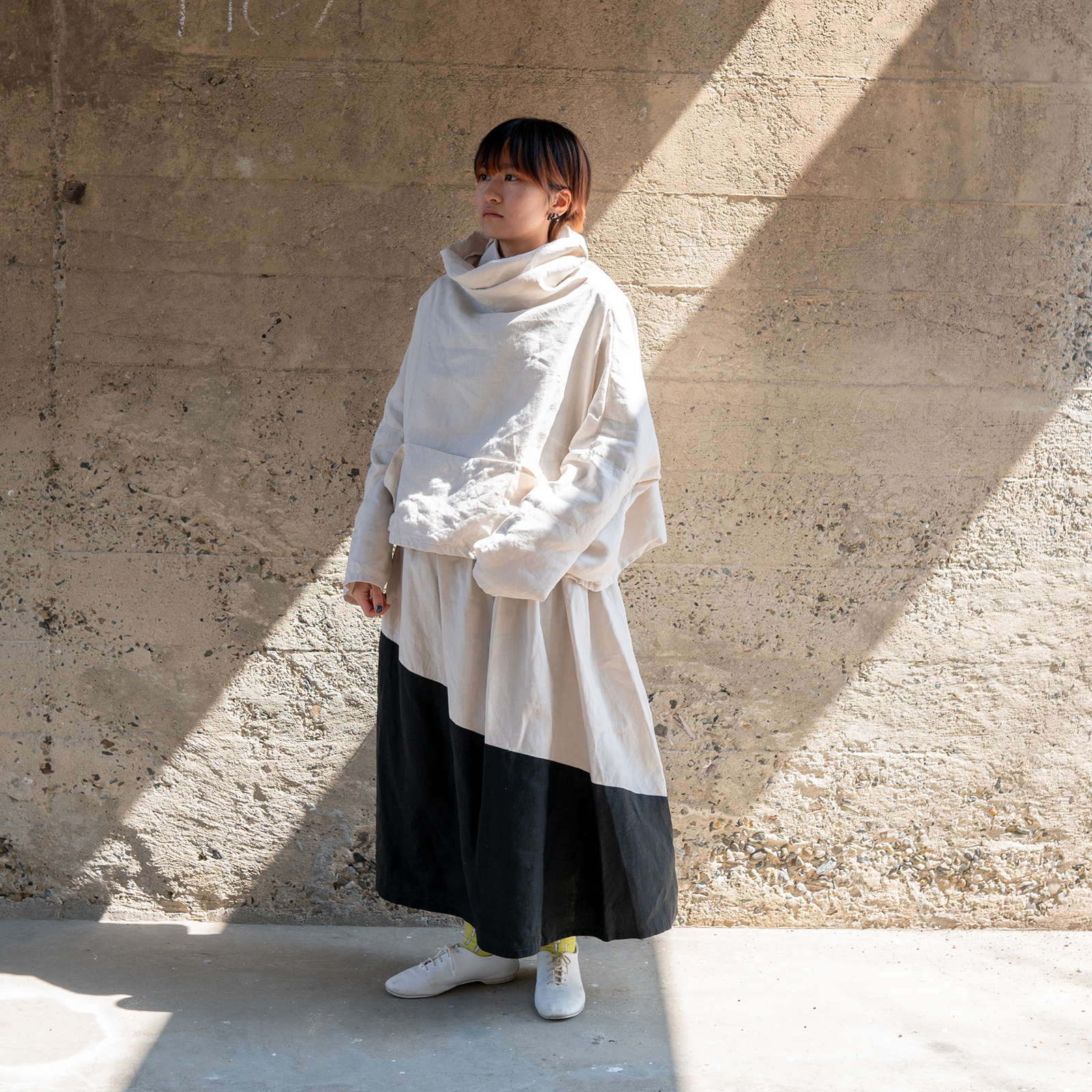 Linen - Mushroom x Black