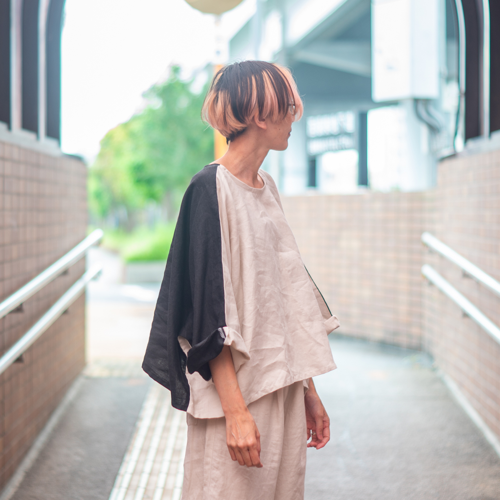 Linen - Mushroom x Black