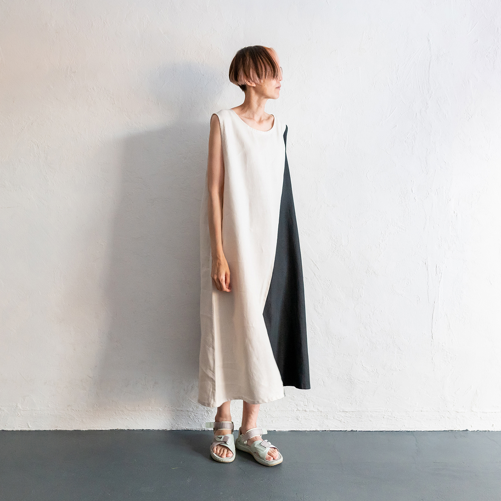 Linen - Mushroom x Black